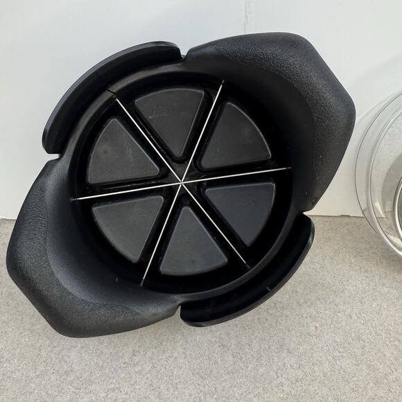 Pampered Chef Lot of‎ 3 Veggie Wedger Mango Wedger Biscuit Cutting Set Retired - Picture 2 of 13